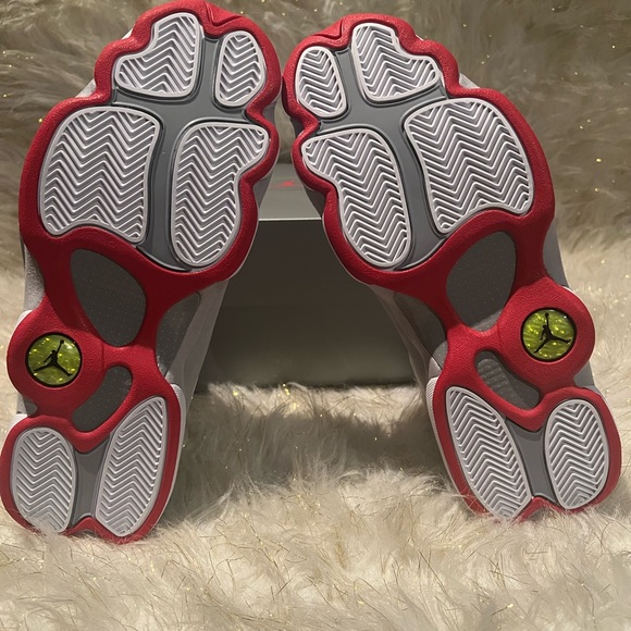 Jordan 13 Wolf Grey - Picture 5 of 6